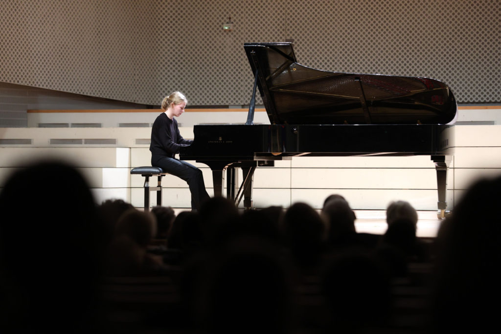 Jugendmusikwettbewerb "Jugend musiziert", an der Universität der Künste, veranstaltet vom Landesmusikrat Berlin, Siegerehrung