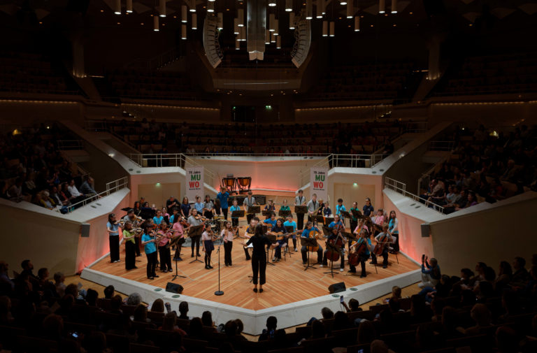 Musische Wochen 2026: Musikbetonte Grundschulen musizieren